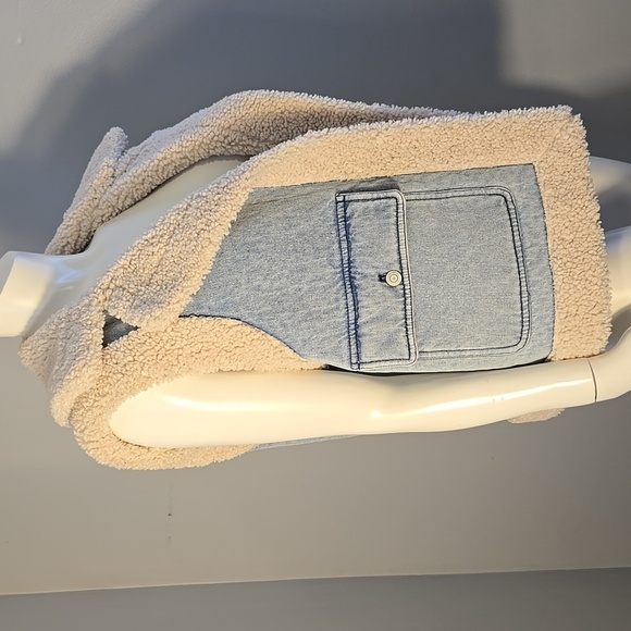 Jason Wu Edit Medium Blue Wash  Sherpa Denim Vest Size Small - Picture 4 of 16